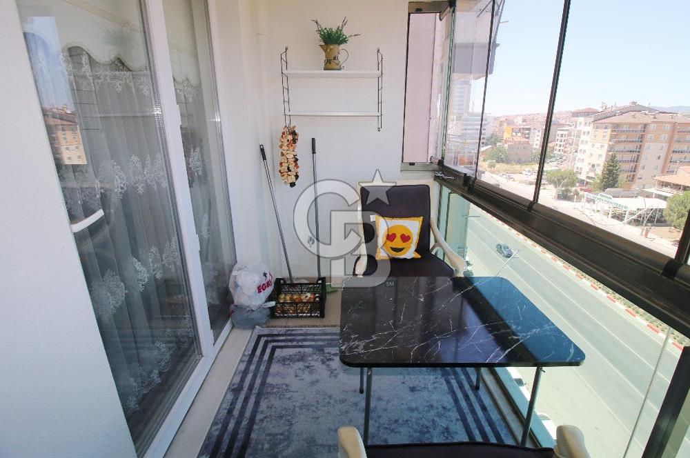 YATIRIMA UYGUN!! ANAYOLA CEPHE ARAKAT GENİŞ 3+1 DAİRE FIRSATI