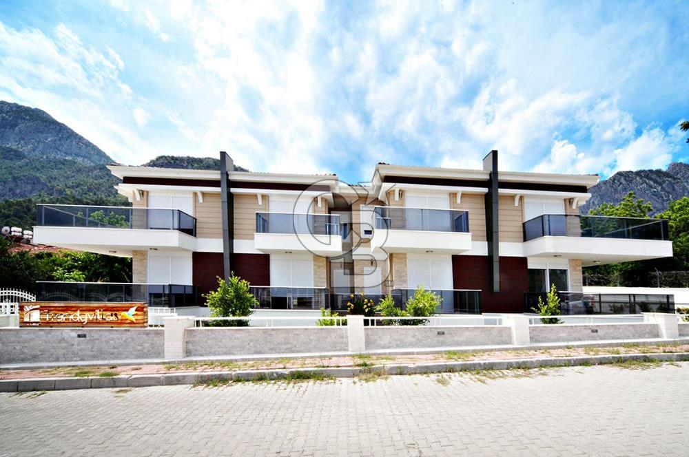 Kemer Göynük'te 4+1 Deniz Manzaralı Eşyalı Lüks Villa-Takas Olur