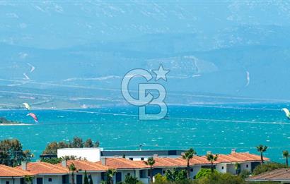 URLA KENT SİTESİ FULL DENİZ MANZARALI ÖZEL HAVUZLU VİLLA
