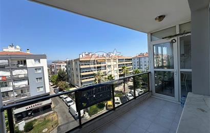 Gaziemir-Atıfbey, Sevgi Yolu Üzerinde Eşyalı 3+1 Kiralık Daire