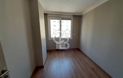 ERENKÖY DİVANIN SOKAĞINDA KİRALIK 3+1