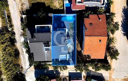 URLA ATATÜRK MAHALLESİ 5+1 HAVUZLU MÜSTAKİL VİLLA SATILIK