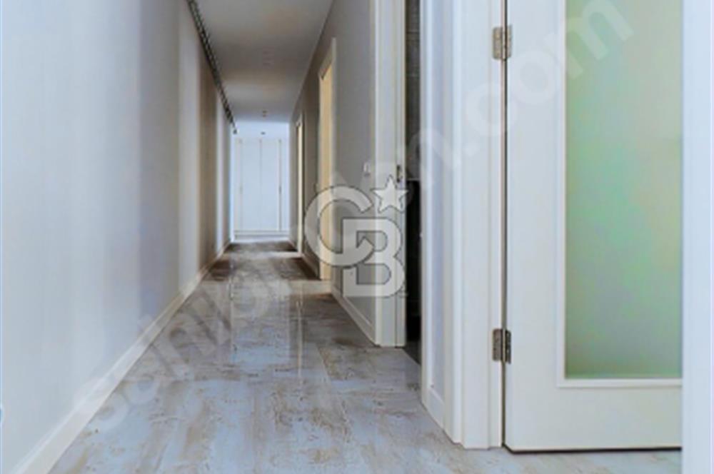 Bağdat Caddesi Şaşkınbakkal'da 3+1 Kiralık Ofis Katı