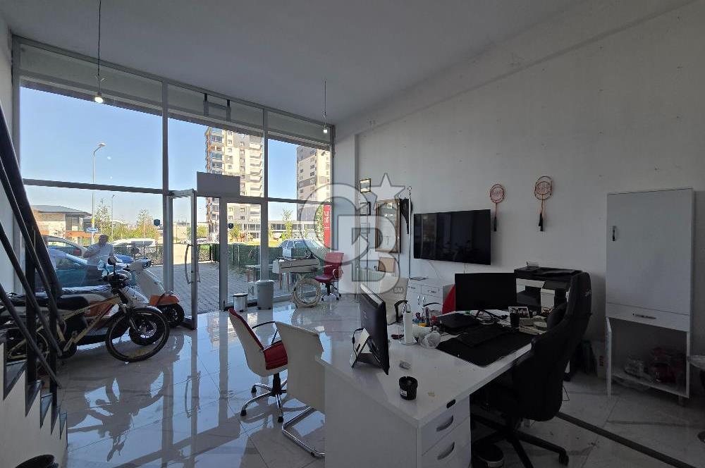 BAĞLICADA FULL YAPILI SATILIK DÜKKAN