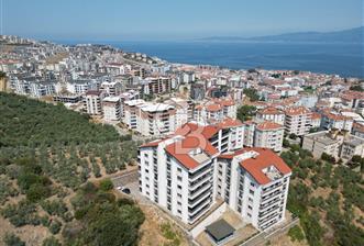Mudanya Şükrüçavuş’ta  Güven Park Evleri’nde Geniş , Deniz ve Doğa Manzaralı 4+1 Daire