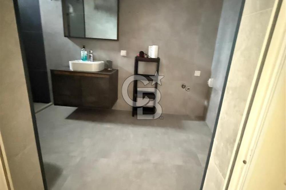 YALIÇİFTLİK'DE YILLIK KİRALIK BAHÇE KATI 2+1 HAVUZLU DAİRE