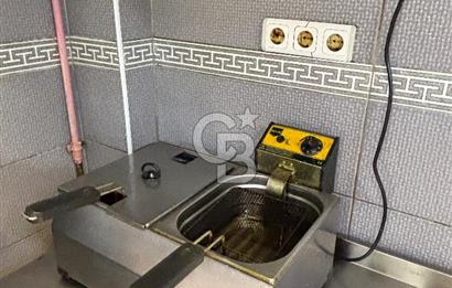KARŞIYAKA MERKEZ'DE DEVREN KİRALIK YEMEK SALONU