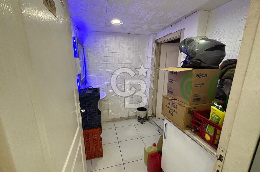 KARŞIYAKA MERKEZ'DE DEVREN KİRALIK YEMEK SALONU