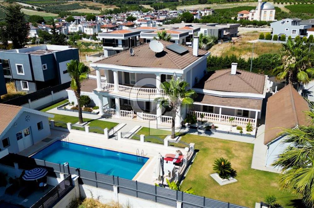 AYDIN KUŞADASI SOĞUCAK’TA EŞYALI YÜZME HAVUZLU SATILIK 5+2 LÜKS VİLLA