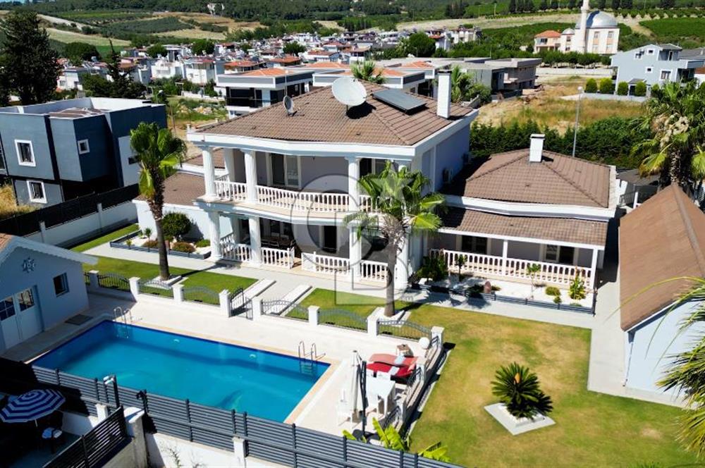 AYDIN KUŞADASI SOĞUCAK’TA EŞYALI YÜZME HAVUZLU SATILIK 5+2 LÜKS VİLLA