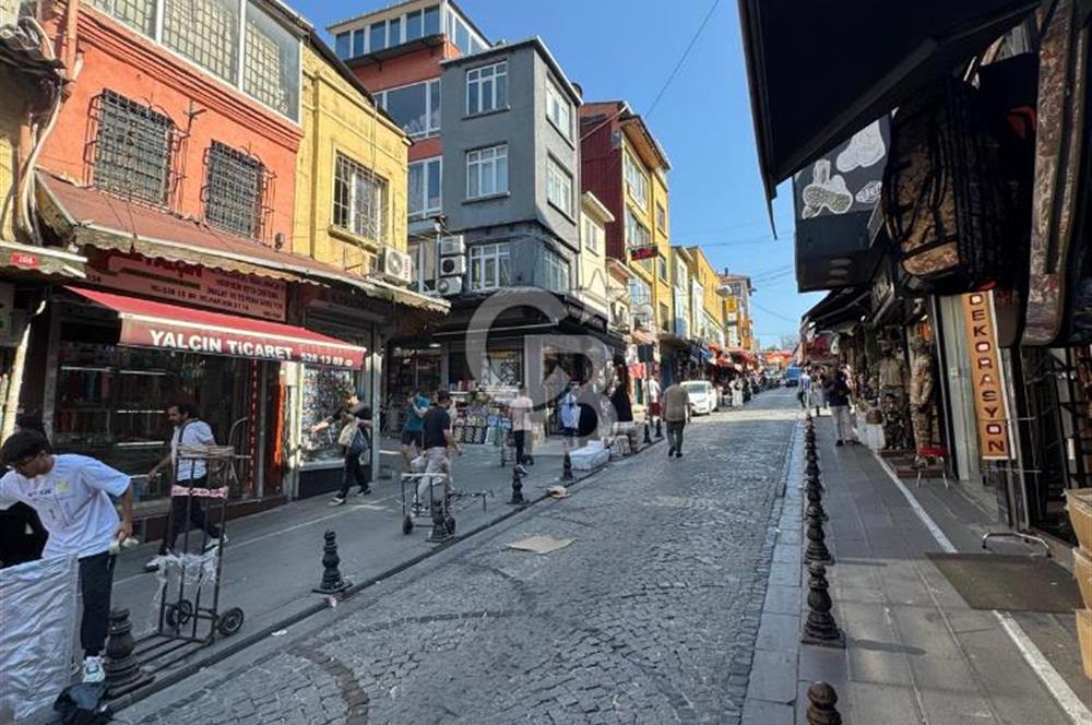 İstanbul Eminönü Mercanağa'da Satılık Müstakil Dükkan