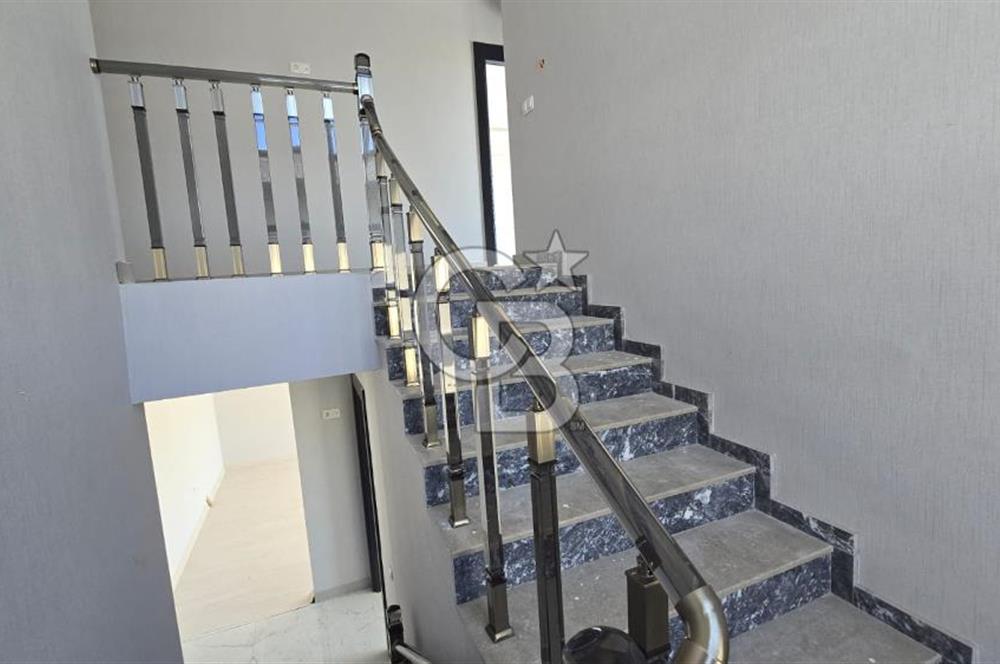 BAĞLICA ZİRVE CEDDESİNDE GÜLHANIM KONAKLARINDA NATAMAM VİLLA