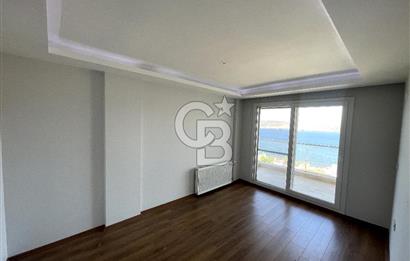 YENİ FOÇA'DA EŞSİZ MANZARALI MÜSTAKİL 4+1 TRİPLEX VİLLA