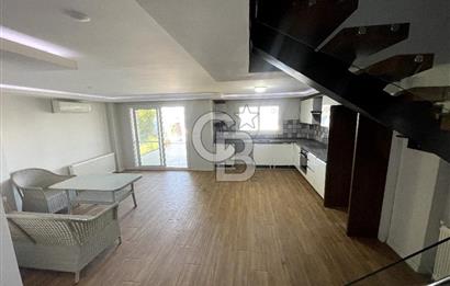 YENİ FOÇA'DA EŞSİZ MANZARALI MÜSTAKİL 4+1 TRİPLEX VİLLA