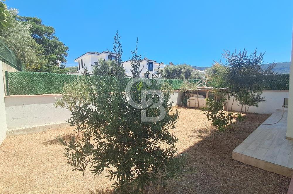 Didim Akbük'de Deniz Manzaralı Bahçeli Teraslı Villa
