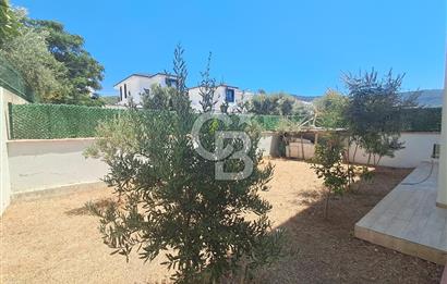 Didim Akbük'de Deniz Manzaralı Bahçeli Teraslı Villa