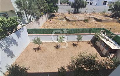 Didim Akbük'de Deniz Manzaralı Bahçeli Teraslı Villa