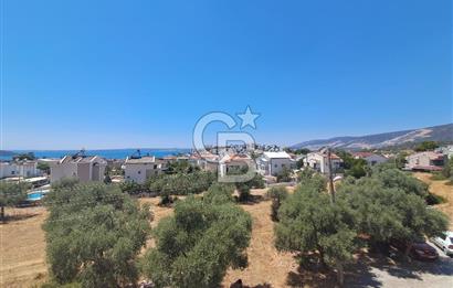 Didim Akbük'de Deniz Manzaralı Bahçeli Teraslı Villa