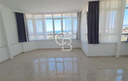 Didim Akbük'de Deniz Manzaralı Bahçeli Teraslı Villa
