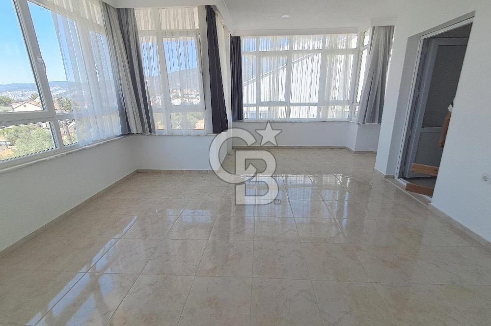 Didim Akbük'de Deniz Manzaralı Bahçeli Teraslı Villa