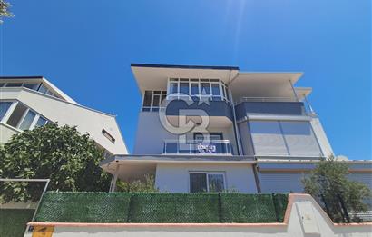 Didim Akbük'de Deniz Manzaralı Bahçeli Teraslı Villa