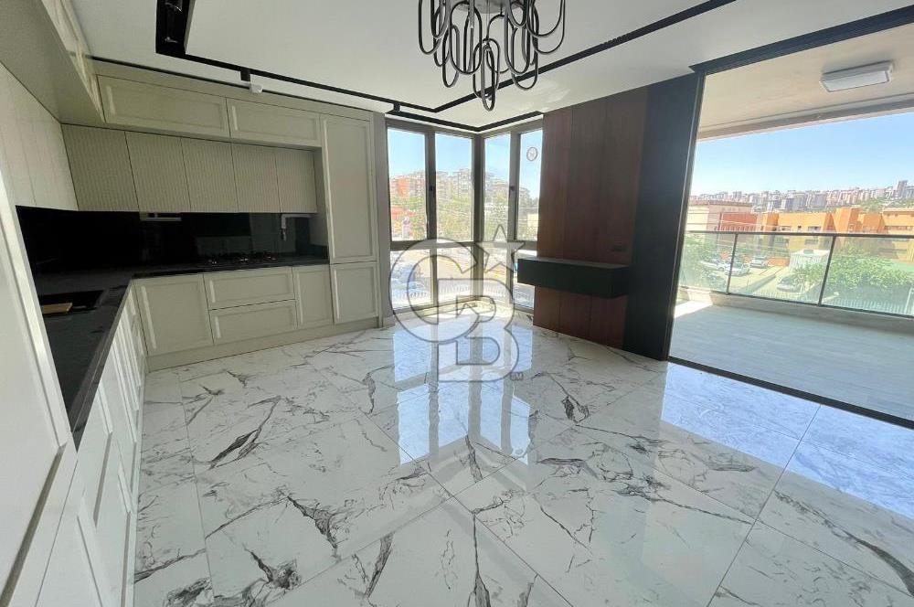 ŞANLIURFA HALİLİYE MAH.CADDE ÜZERİ YENİ SİTEDE5+1ULTRA LÜKSDAİRE