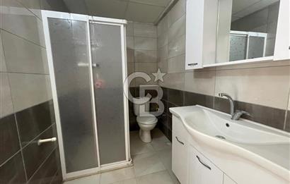 SEYREK’TE CAM BALKONLU CADDEÜSTÜ 2+1 ARAKAT KİRALIK DAİRE