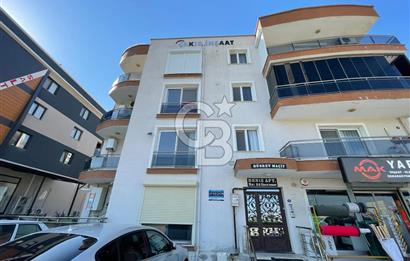 SEYREK’TE CAM BALKONLU CADDEÜSTÜ 2+1 ARAKAT KİRALIK DAİRE