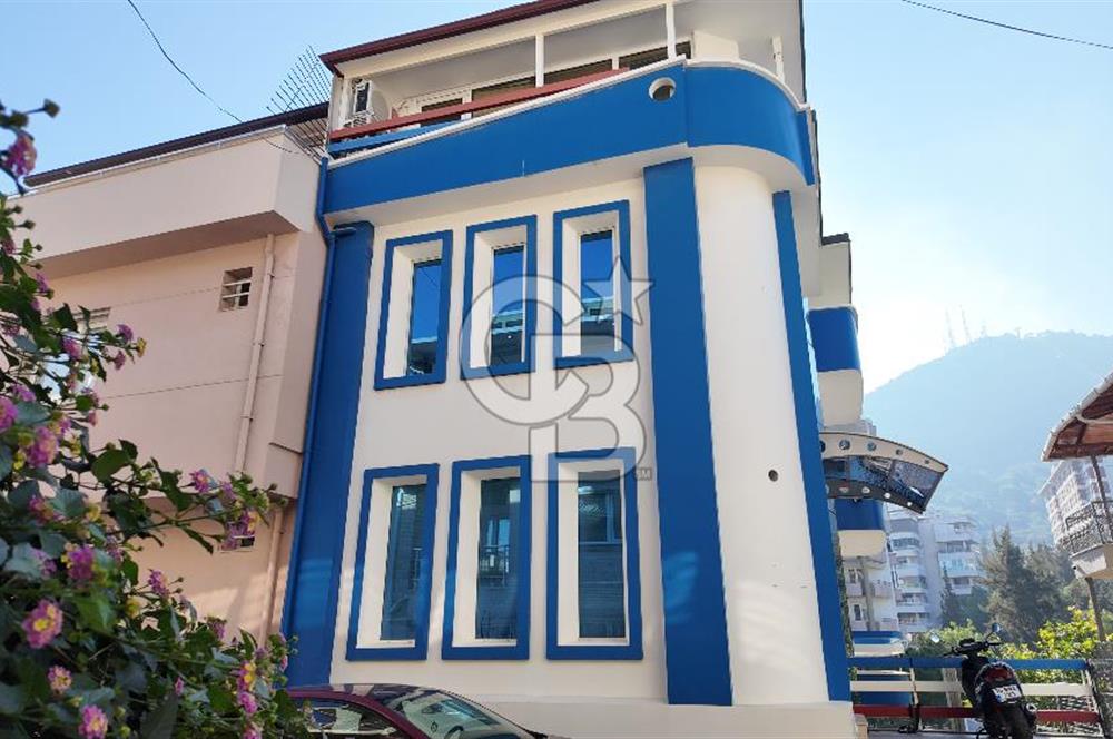 BALÇOVA KORUTÜRK MAHALLESİ'NDE SATILIK KOMPLE BİNA
