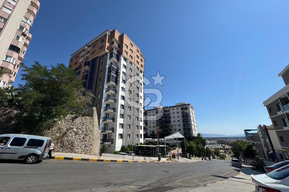 Ulukent Prestijli Site İçerisinde Satılık 3+1 Daire