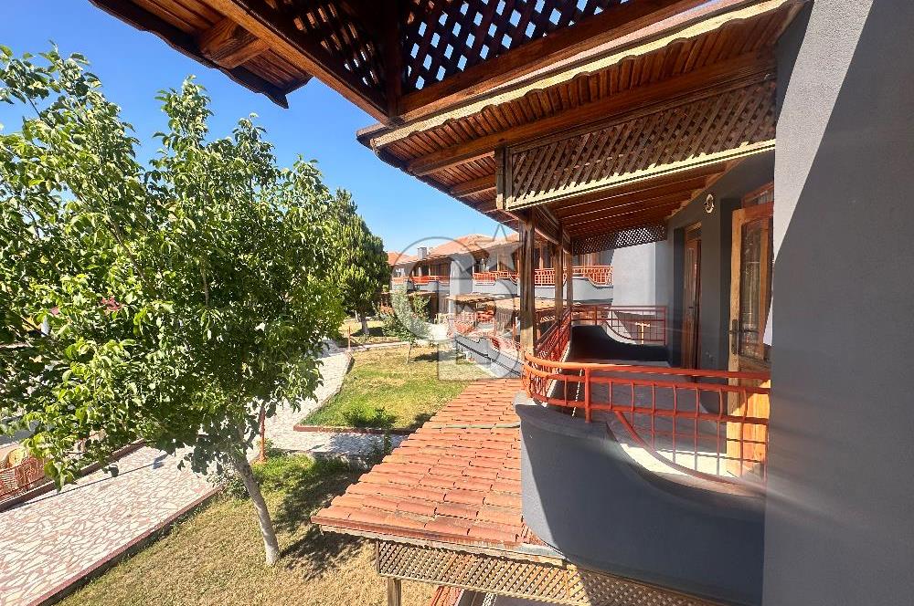 Manisa Salihli Adala’da Havuzlu Site İçinde Satılık 3+1 Dubleks Villa