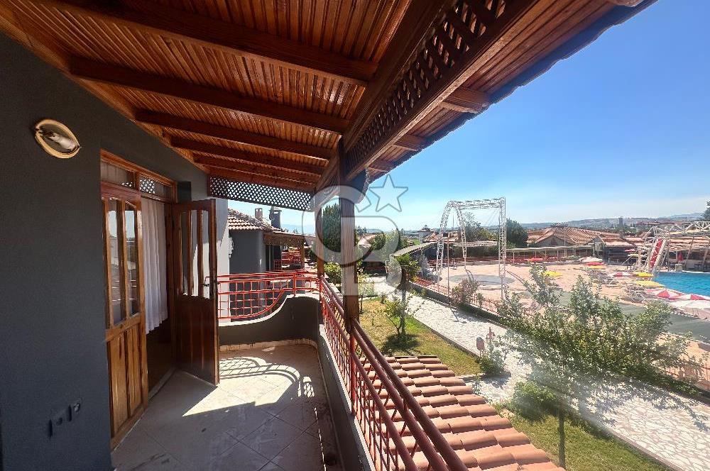 Manisa Salihli Adala’da Havuzlu Site İçinde Satılık 3+1 Dubleks Villa