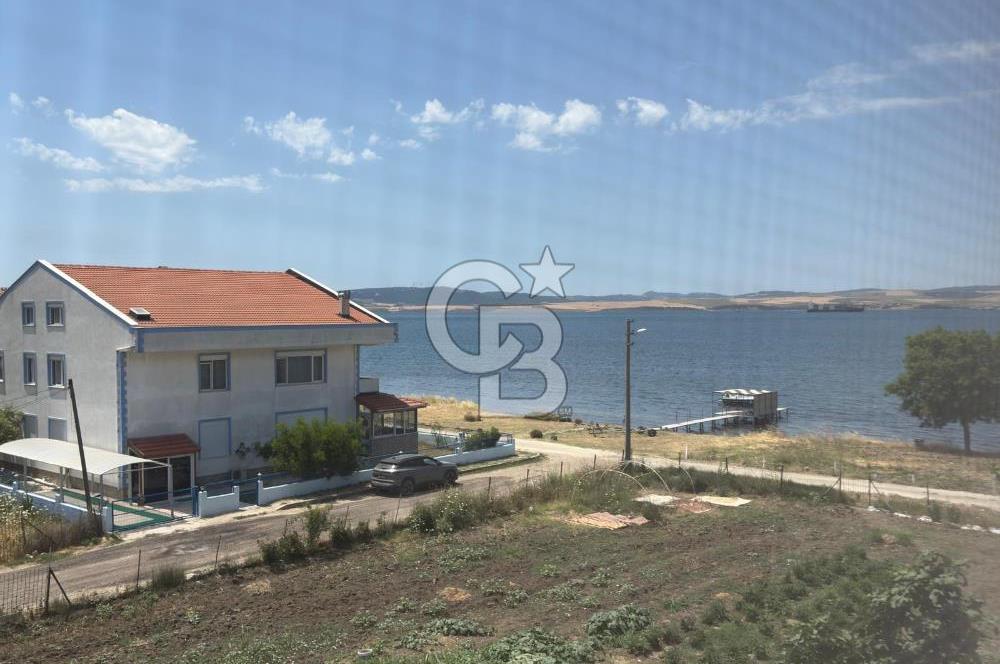 ÇANAKKALE ÇARDAK'TA DENİZ MANZARALI FULL EŞYALI 1+1 KİRALIK DAİRE