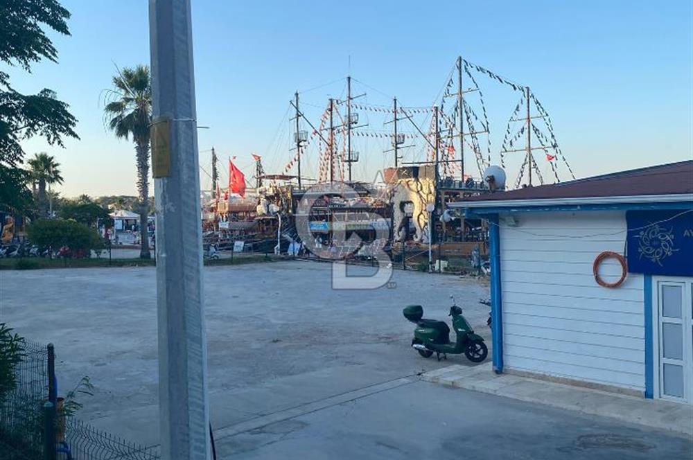Didim Altınkum Sahilde Kurumsal Kiracılı Satılık Dükkan