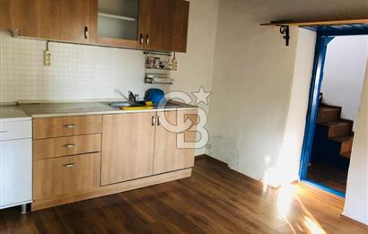 ALİAĞA AŞAĞIŞAKRAN'DA DENİZ MANZARALI TARİHİ TAŞ DUBLEKS EV