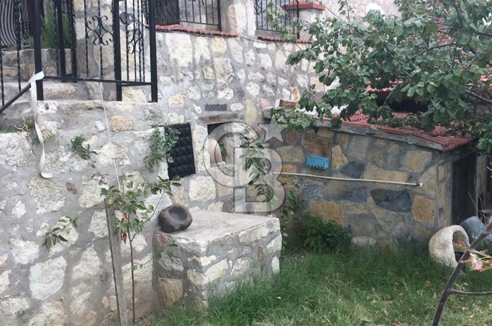 ALİAĞA AŞAĞIŞAKRAN'DA DENİZ MANZARALI TARİHİ TAŞ DUBLEKS EV