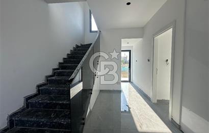 Gönyeli'de Satılık 4+1 Fırsat Tam Müstakil Havuzlu Villa !!!