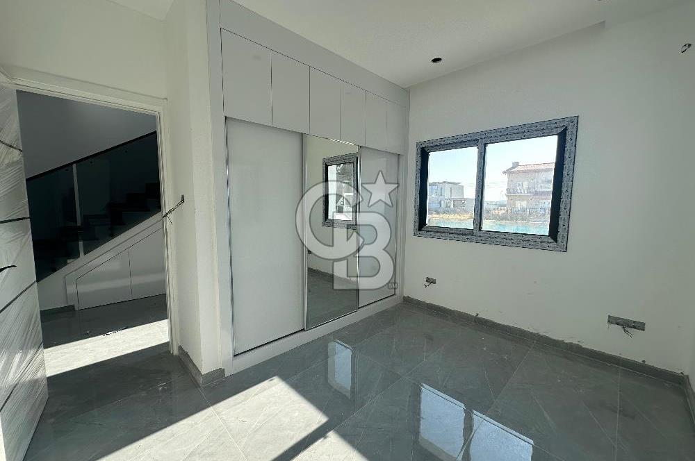Gönyeli'de Satılık 4+1 Fırsat Tam Müstakil Villa !!!