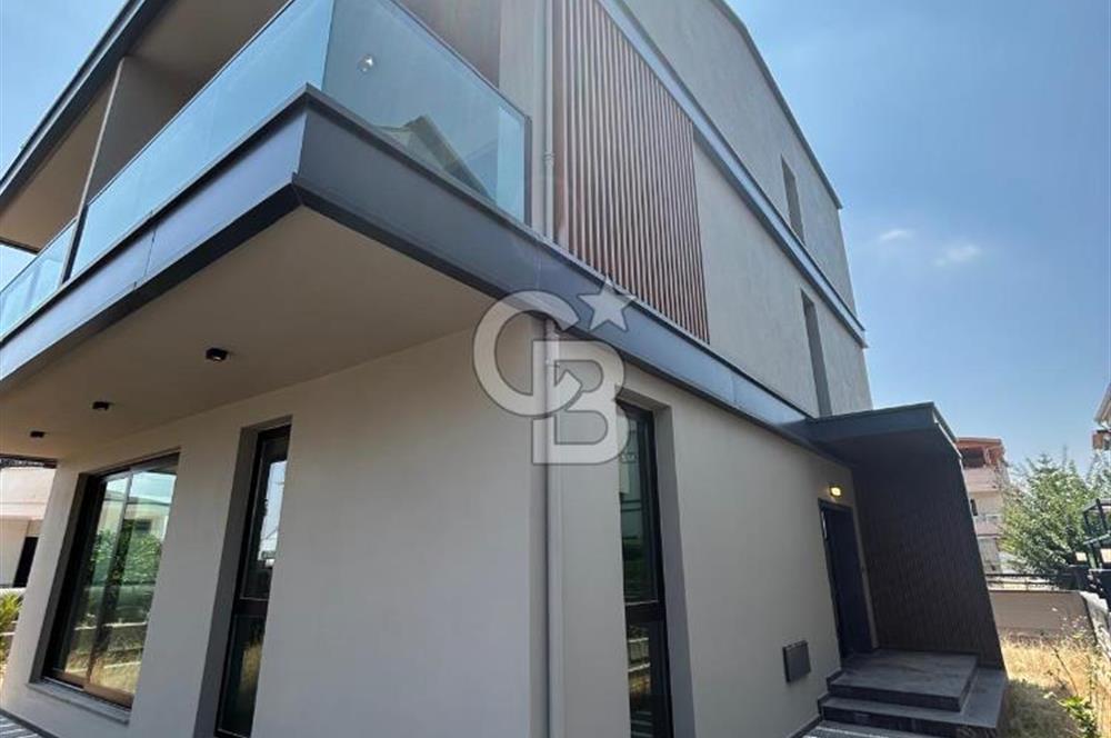 Sarıçam Çınarlı da Satılık Villa Akıllı Ev Sistemi 5+1