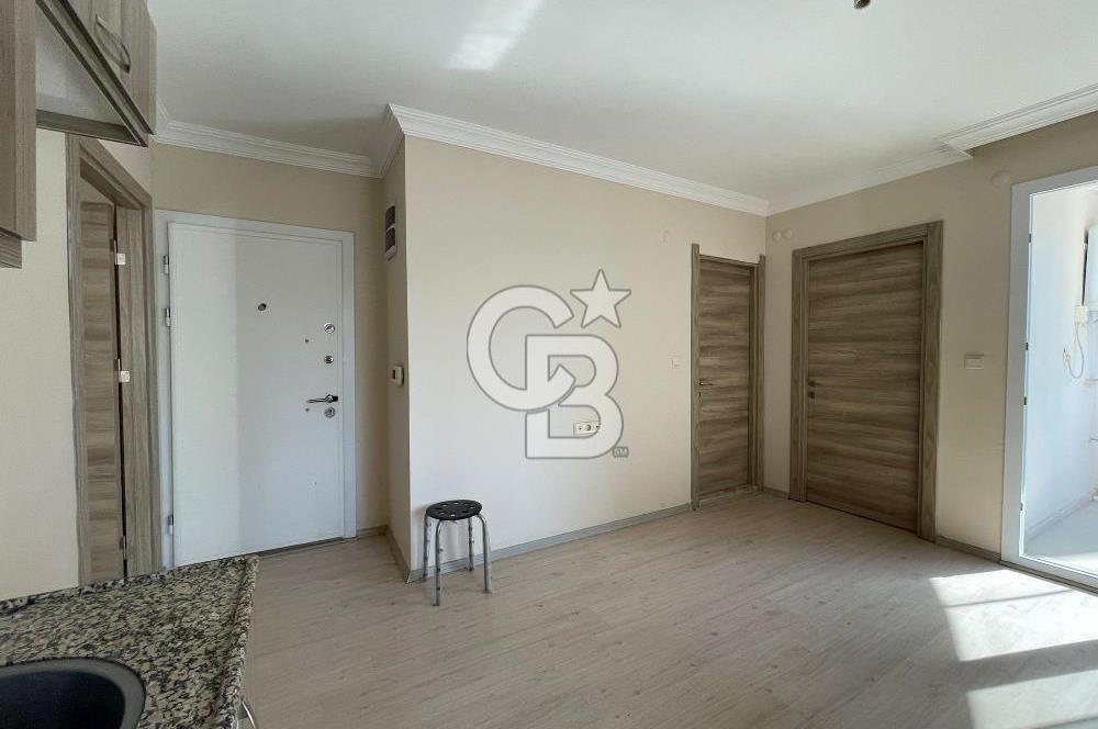 SEYREK’TE CAM BALKONLU CADDEÜSTÜ 2+1 ARAKAT KİRALIK DAİRE