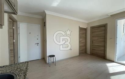 SEYREK’TE CAM BALKONLU CADDEÜSTÜ 2+1 ARAKAT KİRALIK DAİRE