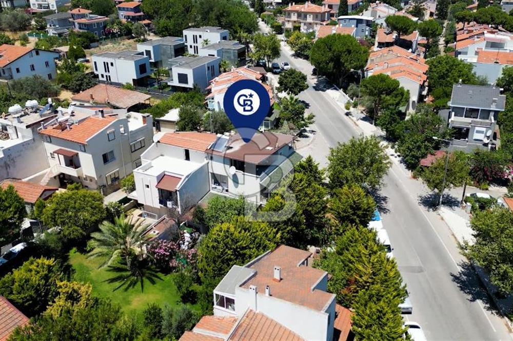Çeşmealtında Satılık 5+1 Müstakil Villa