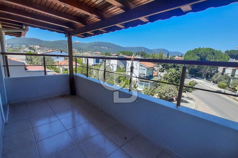 Çeşmealtında Satılık 5+1 Müstakil Villa