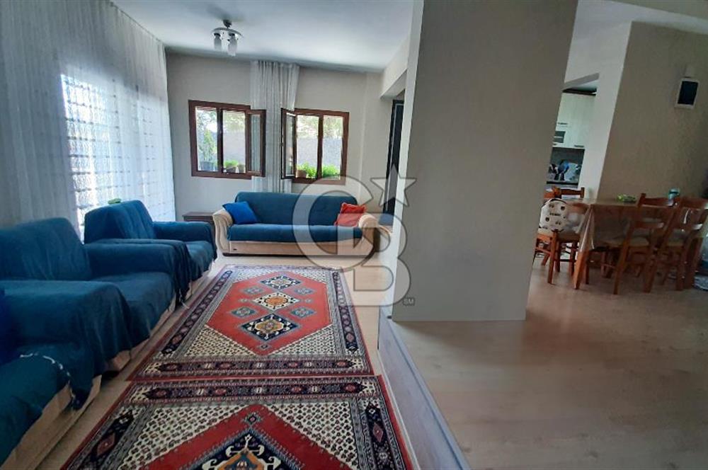 Çeşmealtında Satılık 5+1 Müstakil Villa