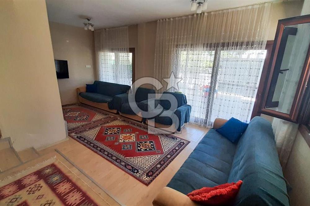 Çeşmealtında Satılık 5+1 Müstakil Villa