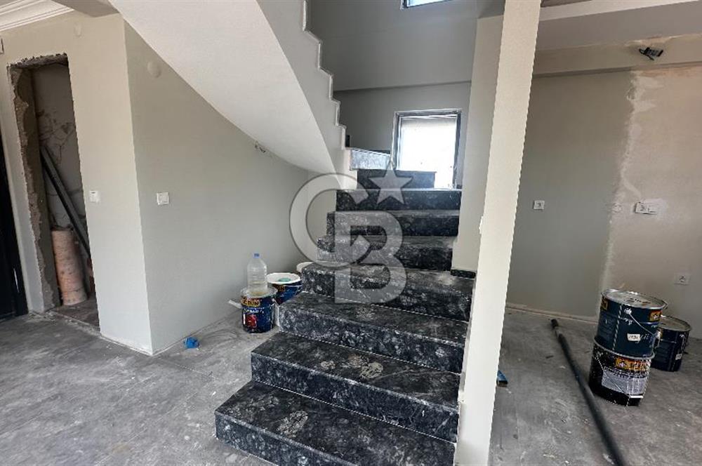 İZMİR DİKİLİ ÇANDARLIDA DENİZE 200 M NATAMAM MÜSTAKİL VİLLA