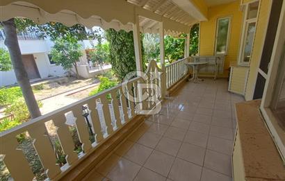 🏡 Balıkesir Edremit Narlı’da Havuzlu Sitede Geniş Tripleks Villa