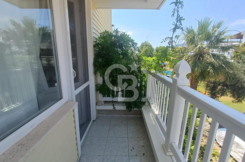 🏡 Balıkesir Edremit Narlı’da Havuzlu Sitede Geniş Tripleks Villa