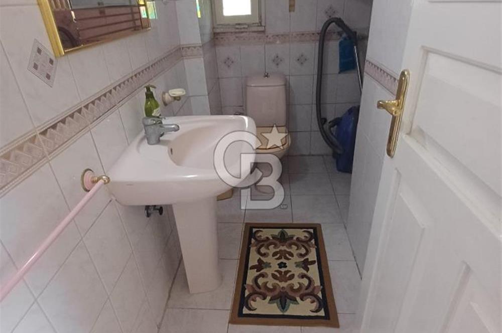 🏡 Balıkesir Edremit Narlı’da Havuzlu Sitede Geniş Tripleks Villa