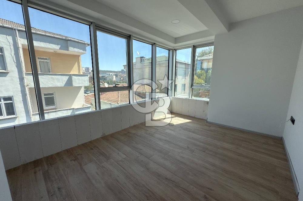 TUZLA TERSANELER BÖLGESİNDE SIFIR BİNADA KİRALIK 1+1 MODERN OFİS